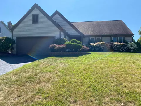 52 Bartholomew Blvd, Powell, OH 43065
