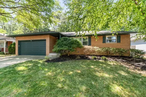1173 Vinewood Dr, Columbus, OH 43229