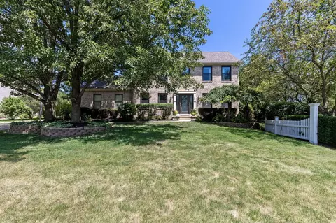2887 Bryn Mawr Dr, Lewis Center, OH 43035