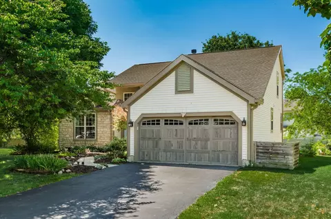 4642 Gillenbury Loop E, Grove City, OH 43123