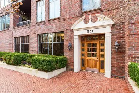 521 Daniel Burnham Sq #402, Columbus, OH 43215