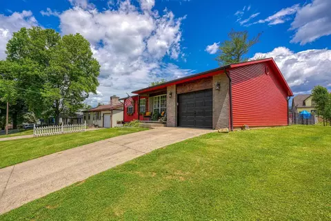 136 Maple Ave, Jackson, OH 45640 photo 6