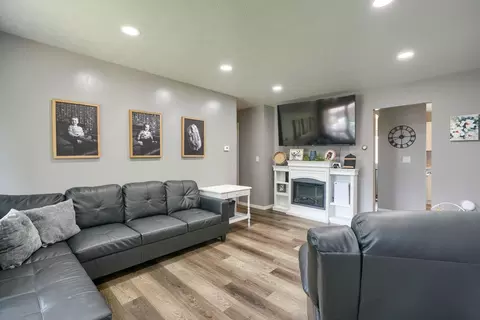 136 Maple Ave, Jackson, OH 45640 photo 8