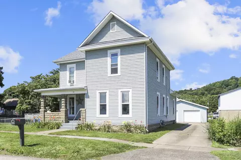 83 N Sugar St, Saint Louisville, OH 43071