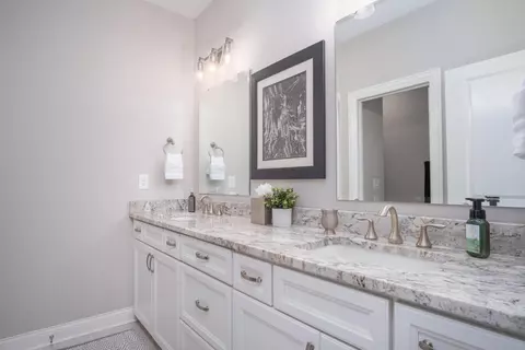 Bath - 8294 Timble Falls Dr, Dublin, OH 43016 photo 5 of 5