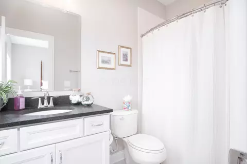 Bath - 8294 Timble Falls Dr, Dublin, OH 43016 photo 4 of 5