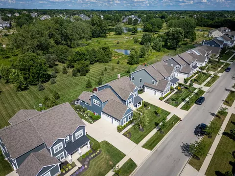 View/Area - 8294 Timble Falls Dr, Dublin, OH 43016 photo 8 of 15