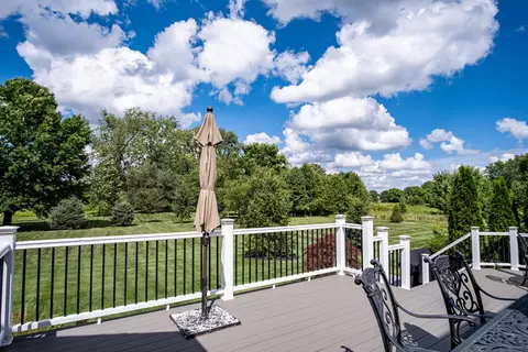Exterior - 8294 Timble Falls Dr, Dublin, OH 43016 photo 5 of 35
