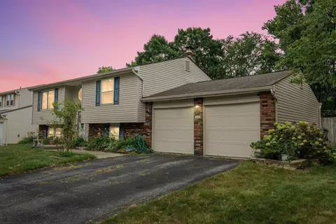 1671 Evinrude Ave, Columbus, OH 43229