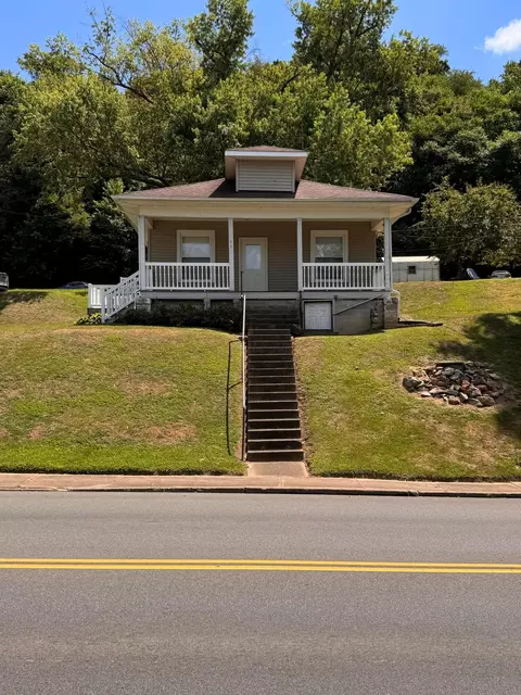 616 Wayne Ave, Zanesville, OH 43701