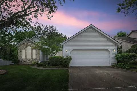 7693 Eagle Creek Dr, Pickerington, OH 43147