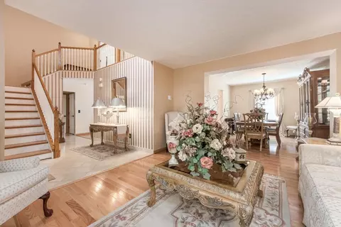 Entry Way - 87 Brooksedge Dr E, Pataskala, OH 43062 photo 3 of 4