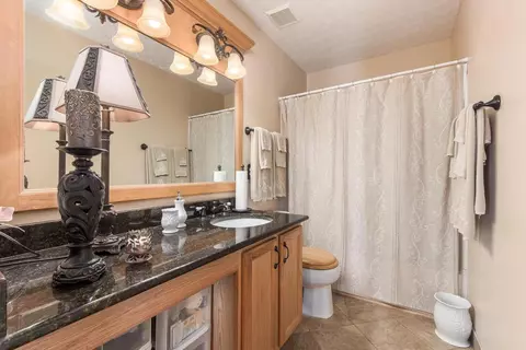Bath - 87 Brooksedge Dr E, Pataskala, OH 43062 photo 2 of 3