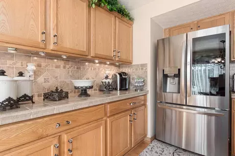 Kitchen - 87 Brooksedge Dr E, Pataskala, OH 43062 photo 4 of 4