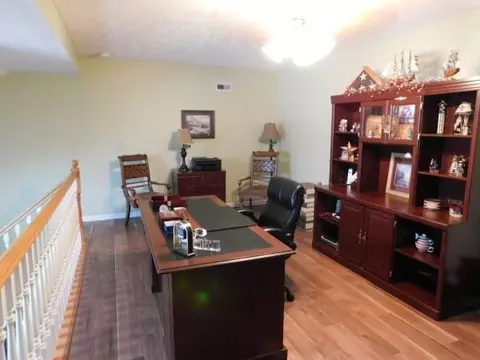 533 Edgehill Cir, Logan, OH 43138 photo 11