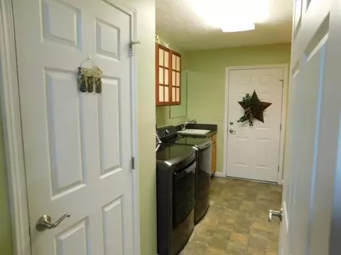 533 Edgehill Cir, Logan, OH 43138 photo 19