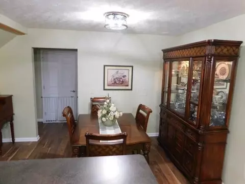 533 Edgehill Cir, Logan, OH 43138 photo 16