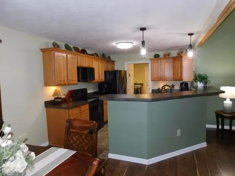 533 Edgehill Cir, Logan, OH 43138 photo 12