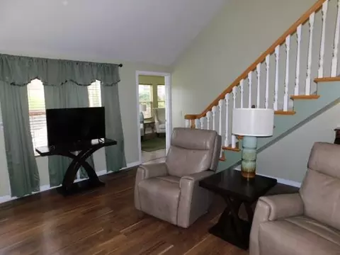 533 Edgehill Cir, Logan, OH 43138 photo 6
