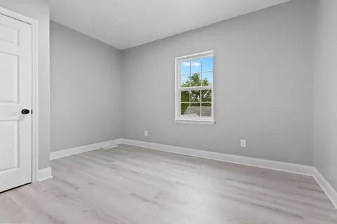 672 E 3rd Ave, Columbus, OH 43201 photo 34