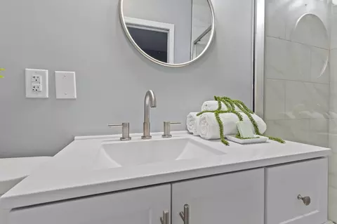 672 E 3rd Ave, Columbus, OH 43201 photo 25
