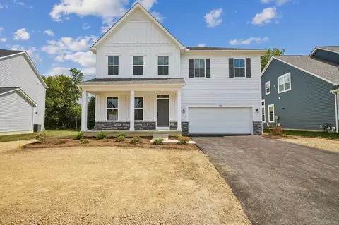 150 Silver Pine Ln, Lewis Center, OH 43035