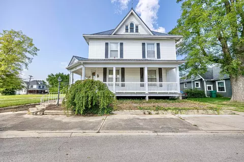 103 N Boggs St, De Graff, OH 43318