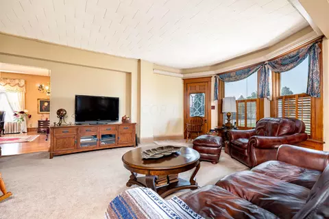 Living - 103 N Boggs St, De Graff, OH 43318 photo 6 of 8