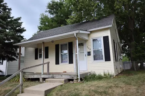 732 E Paint St, Washington Court House, OH 43160