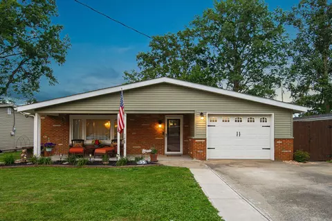 35 Oakwood Dr, Delaware, OH 43015