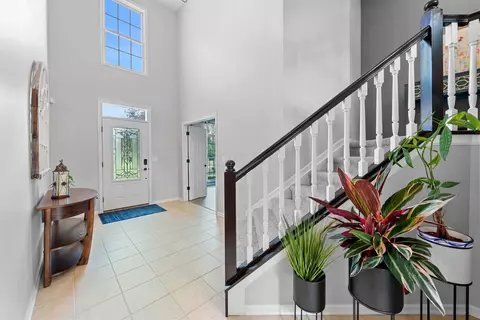 Entry Way - 2860 Jericho Pl, Delaware, OH 43015 photo 1 of 5