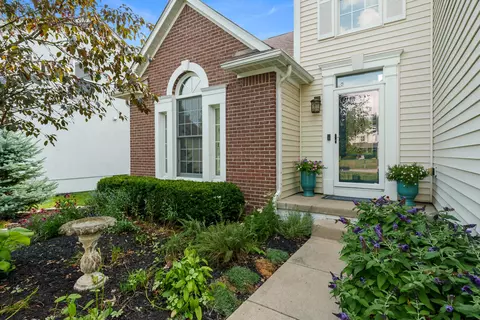 Exterior - 2860 Jericho Pl, Delaware, OH 43015 photo 3 of 12