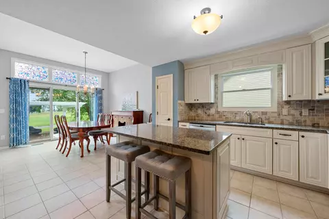 Kitchen - 2860 Jericho Pl, Delaware, OH 43015 photo 3 of 4