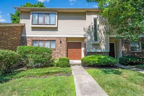 1329 Sequoia Dr #9-2, Reynoldsburg, OH 43068