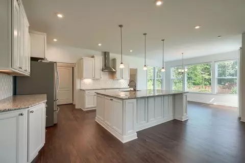 Kitchen - 832 Pathlow Dr, Pickerington, OH 43147 photo 1 of 6