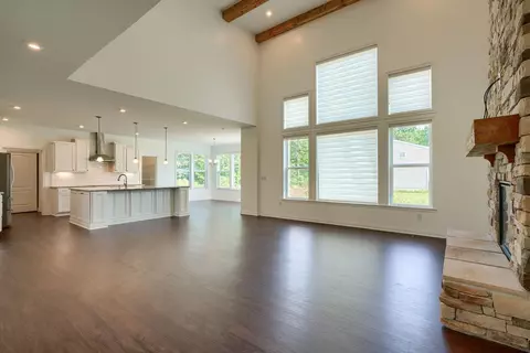 Living - 832 Pathlow Dr, Pickerington, OH 43147 photo 7 of 12