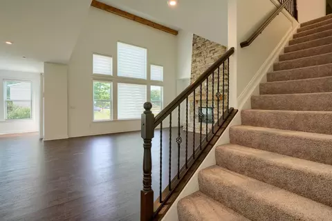 Entry Way - 832 Pathlow Dr, Pickerington, OH 43147 photo 2 of 7