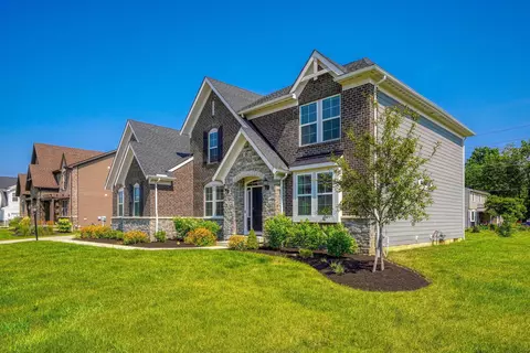 Exterior - 832 Pathlow Dr, Pickerington, OH 43147 photo 8 of 14