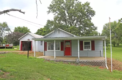 217 Plum St, Danville, OH 43014