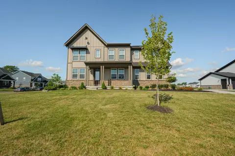 3821 Aviary Loop, Hilliard, OH 43026 photo 1
