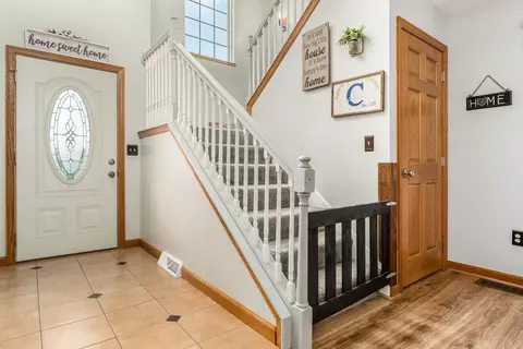 439 E Cliff St, Baltimore, OH 43105 photo 18