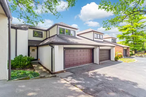 207 St Pierre St, Columbus, OH 43085
