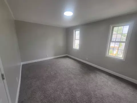 481 E Markison Ave, Columbus, OH 43207 photo 13