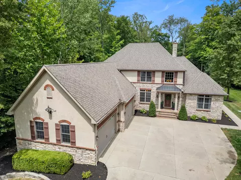 2434 Sweet Clover Ln, Galena, OH 43021