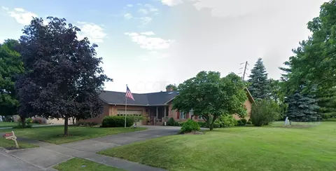 1204 Bramble Ave, Washington Court House, OH 43160