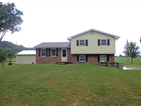 1201 Quarry Ct SE, Lancaster, OH 43130