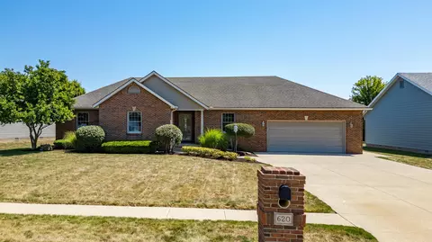 620 Burdick Dr, Washington Court House, OH 43160