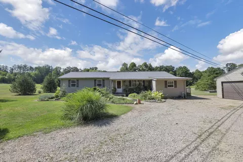 3682 Coolville Station Rd, Coolville, OH 45723
