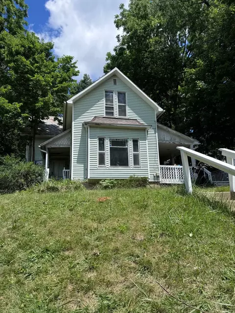 107 W Pleasant St, Mount Vernon, OH 43050