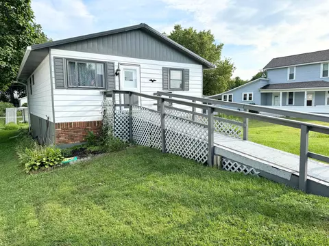 1116 E Chestnut St, Lancaster, OH 43130